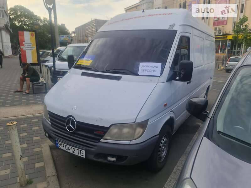 Вантажний фургон Mercedes-Benz Sprinter 2000 в Одесі