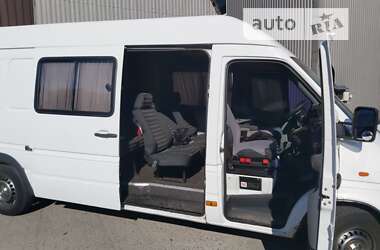 Вантажопасажирський фургон Mercedes-Benz Sprinter 2004 в Києві