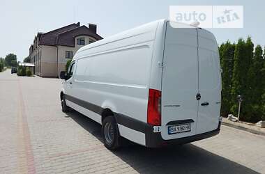 Вантажний фургон Mercedes-Benz Sprinter 2018 в Дунаївцях