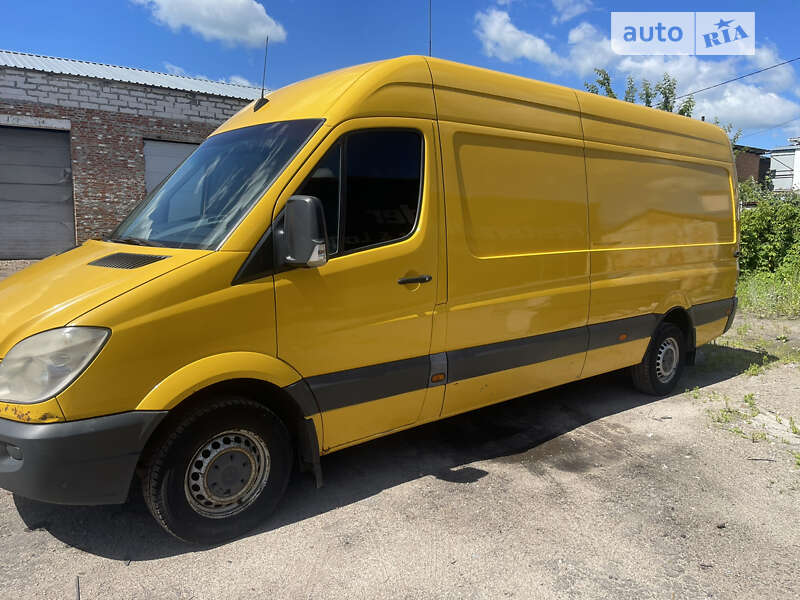 Вантажний фургон Mercedes-Benz Sprinter 2008 в Сумах