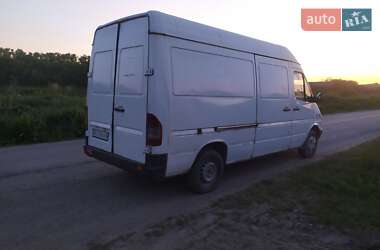 Грузовой фургон Mercedes-Benz Sprinter 2002 в 
