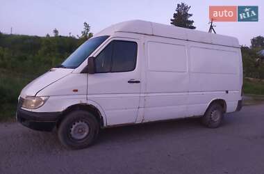 Грузовой фургон Mercedes-Benz Sprinter 2002 в 