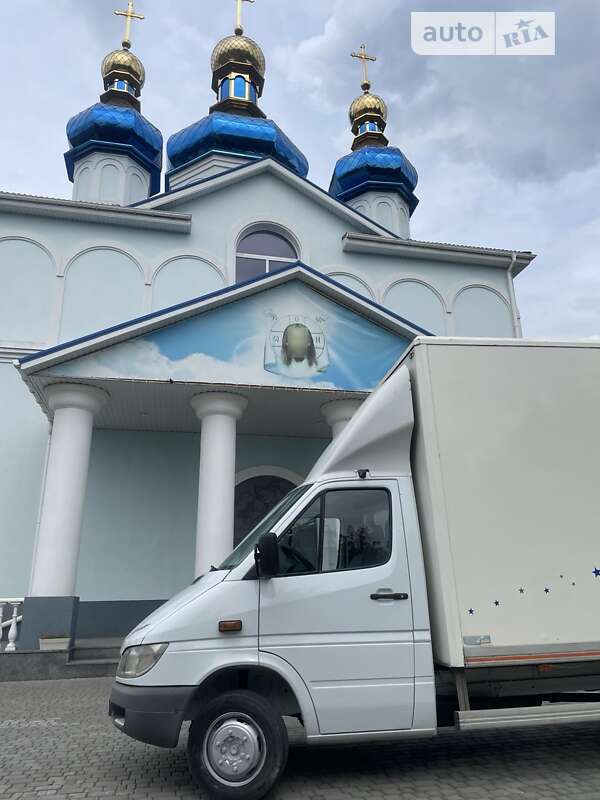 Вантажний фургон Mercedes-Benz Sprinter 2005 в Дніпрі