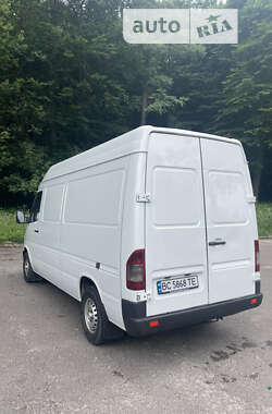 Грузовой фургон Mercedes-Benz Sprinter 2004 в Рава-Русской