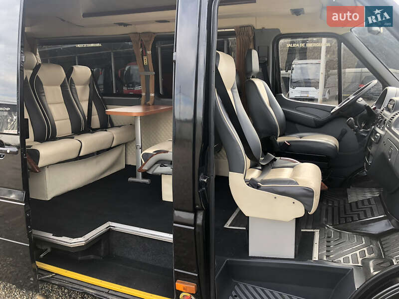 Микроавтобус Mercedes-Benz Sprinter 2004 в Черновцах