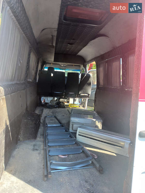 Микроавтобус Mercedes-Benz Sprinter 2005 в Фастове фото 8 Микроавтобус Mercedes-Benz Sprinter 2005 в Фастове