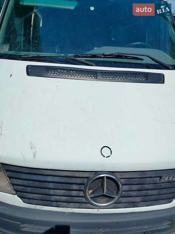 Микроавтобус Mercedes-Benz Sprinter 2000 в Киеве