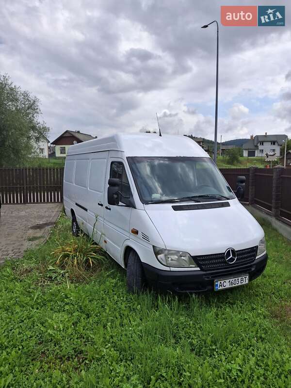 Вантажопасажирський фургон Mercedes-Benz Sprinter 2003 в Бориславі