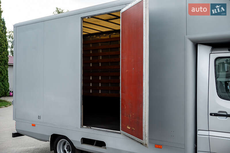 Грузовой фургон Mercedes-Benz Sprinter 2002 в Ровно