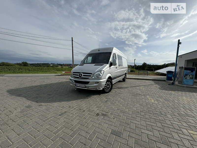 Вантажопасажирський фургон Mercedes-Benz Sprinter 2012 в Чернівцях