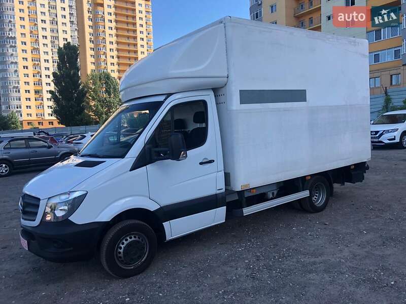 Грузовой фургон Mercedes-Benz Sprinter 2016 в 