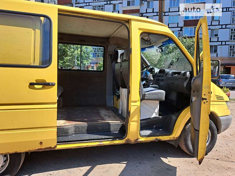 Микроавтобус Mercedes-Benz Sprinter 2000 в Запорожье фото 10 Микроавтобус Mercedes-Benz Sprinter 2000 в Запорожье