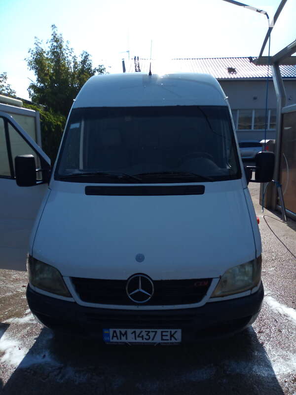 Грузовой фургон Mercedes-Benz Sprinter 2004 в Киеве