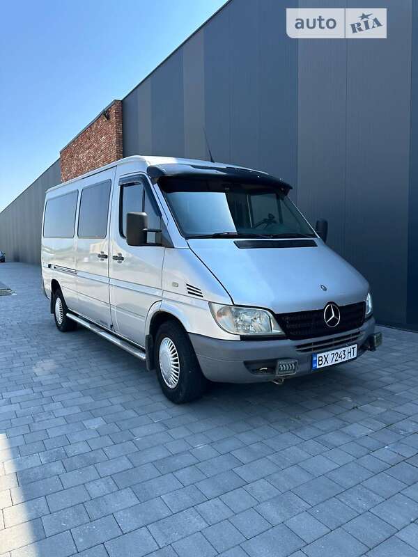 Микроавтобус Mercedes-Benz Sprinter 2004 в Хмельницком фото 5 Микроавтобус Mercedes-Benz Sprinter 2004 в Хмельницком