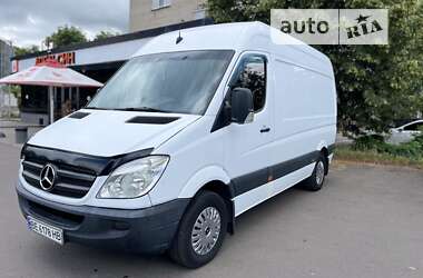 Грузовой фургон Mercedes-Benz Sprinter 2012 в 
