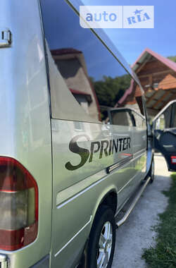 Грузопассажирский фургон Mercedes-Benz Sprinter 2003 в Косове