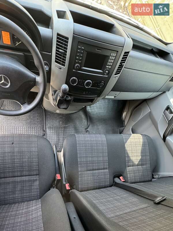 Вантажний фургон Mercedes-Benz Sprinter 2017 в Одесі фото 17 Вантажний фургон Mercedes-Benz Sprinter 2017 в Одесі