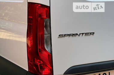 Грузовой фургон Mercedes-Benz Sprinter 2023 в 