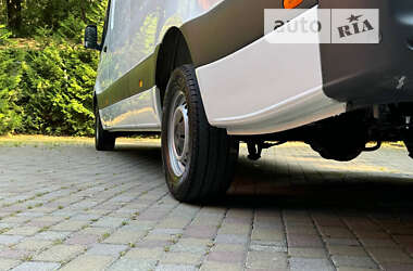 Грузовой фургон Mercedes-Benz Sprinter 2023 в 