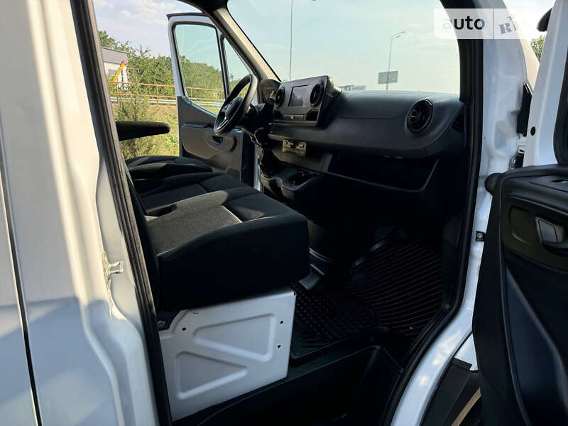 Грузовой фургон Mercedes-Benz Sprinter 2023 в Виннице