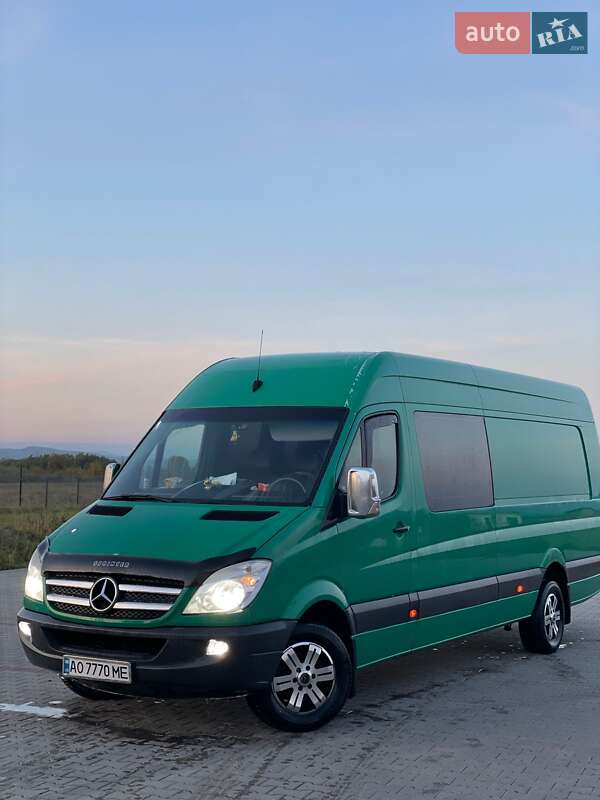 Микроавтобус Mercedes-Benz Sprinter 2010 в Тячеве