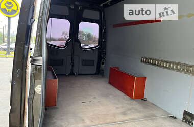 Грузовой фургон Mercedes-Benz Sprinter 2015 в 
