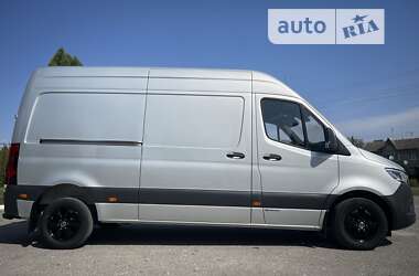 Вантажний фургон Mercedes-Benz Sprinter 2020 в Дубні