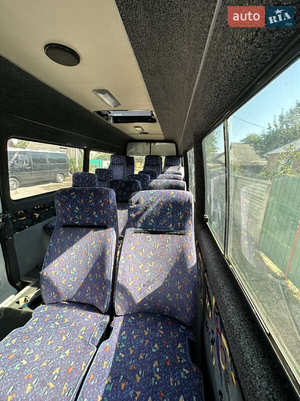 Туристический / Междугородний автобус Mercedes-Benz Sprinter 2005 в Харькове