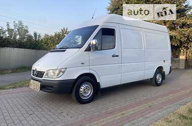 Вантажний фургон Mercedes-Benz Sprinter 2004 в Рівному