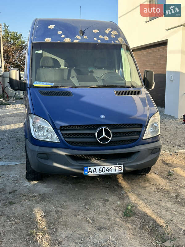 Грузовой фургон Mercedes-Benz Sprinter 2011 в Киеве фото 2 Грузовой фургон Mercedes-Benz Sprinter 2011 в Киеве