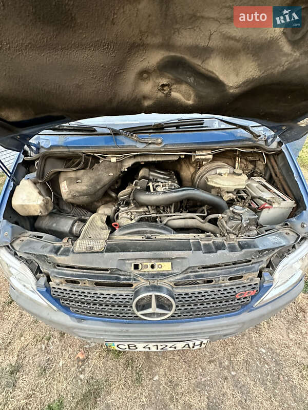 Микроавтобус Mercedes-Benz Sprinter 2004 в Чернигове фото 3 Микроавтобус Mercedes-Benz Sprinter 2004 в Чернигове