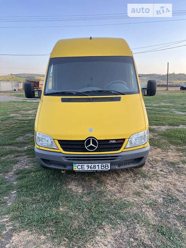 Вантажний фургон Mercedes-Benz Sprinter 2005 в Чернівцях