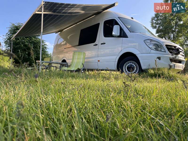 Дом на колесах Mercedes-Benz Sprinter 2011 в Ужгороде