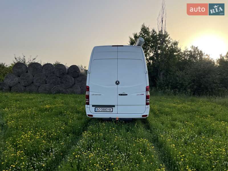 Дом на колесах Mercedes-Benz Sprinter 2011 в Ужгороде