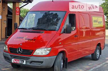 Грузовой фургон Mercedes-Benz Sprinter 2004 в Ровно