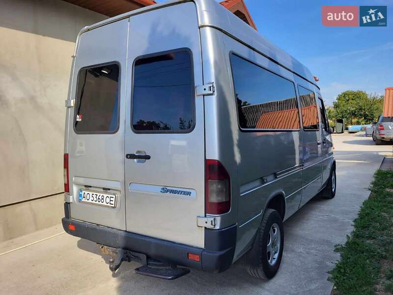 Микроавтобус Mercedes-Benz Sprinter 2003 в Виноградове