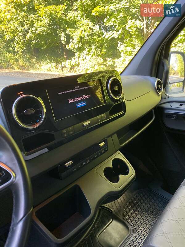 Вантажний фургон Mercedes-Benz Sprinter 2022 в Івано-Франківську
