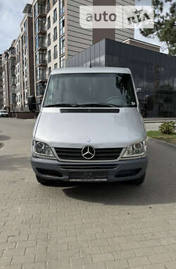 Грузовой фургон Mercedes-Benz Sprinter 2005 в Львове