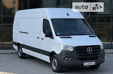 Грузовой фургон Mercedes-Benz Sprinter 2023 в 