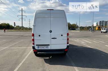 Вантажний фургон Mercedes-Benz Sprinter 2015 в Києві