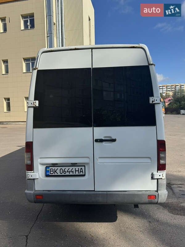 Приміський автобус Mercedes-Benz Sprinter 2003 в Рівному