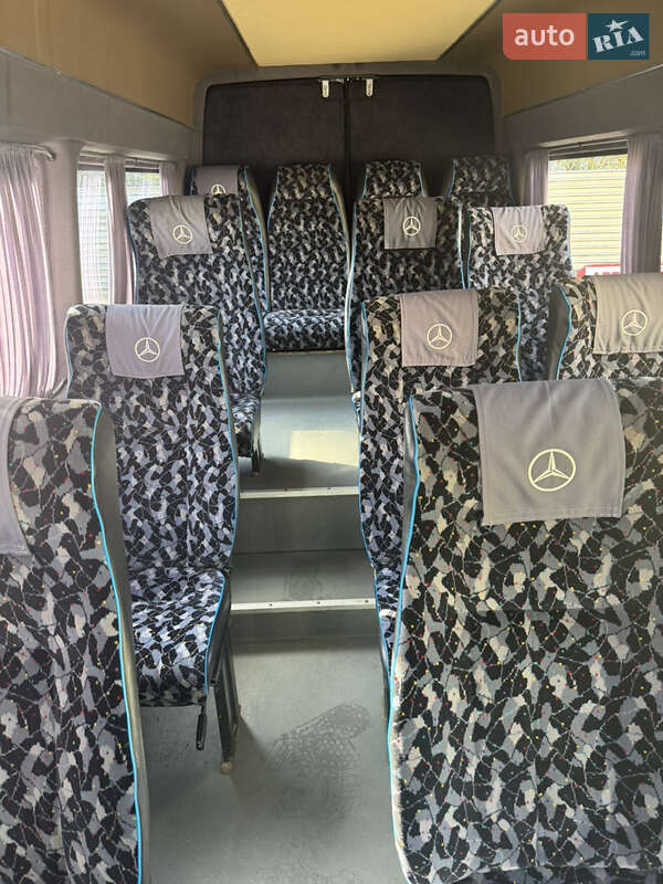 Приміський автобус Mercedes-Benz Sprinter 2003 в Рівному