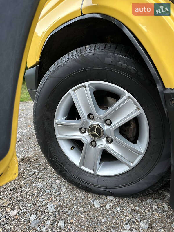 Мікроавтобус Mercedes-Benz Sprinter 2001 в Іршаві