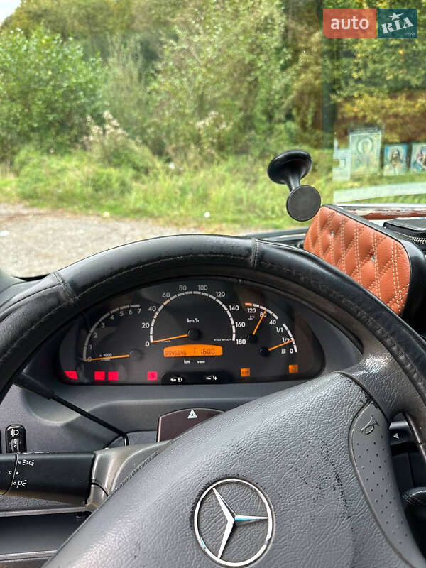 Мікроавтобус Mercedes-Benz Sprinter 2001 в Іршаві