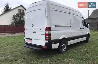 Вантажний фургон Mercedes-Benz Sprinter 2016 в Радивиліві