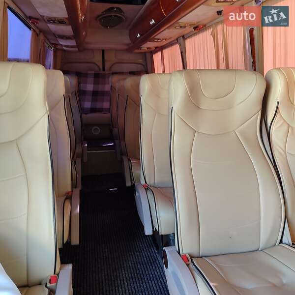 Туристический / Междугородний автобус Mercedes-Benz Sprinter 2011 в Киеве
