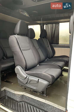 Микроавтобус Mercedes-Benz Sprinter 2005 в 