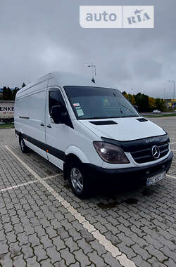 Грузовой фургон Mercedes-Benz Sprinter 2008 в Львове