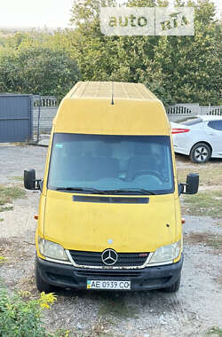 Вантажний фургон Mercedes-Benz Sprinter 2004 в Дніпрі