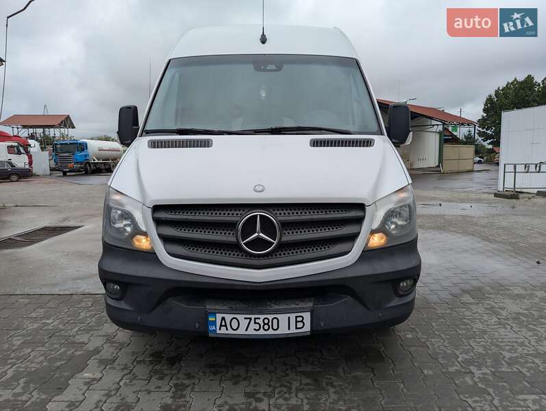 Вантажний фургон Mercedes-Benz Sprinter 2016 в Виноградові